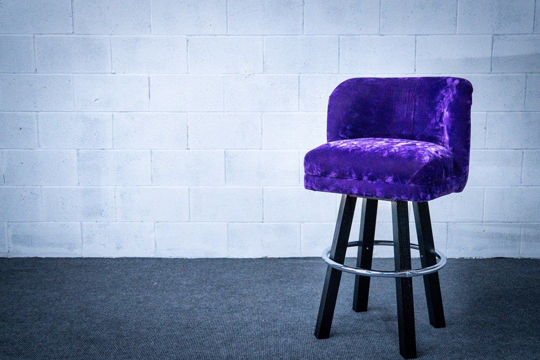 Bar stool for nightclubs in blue velvet